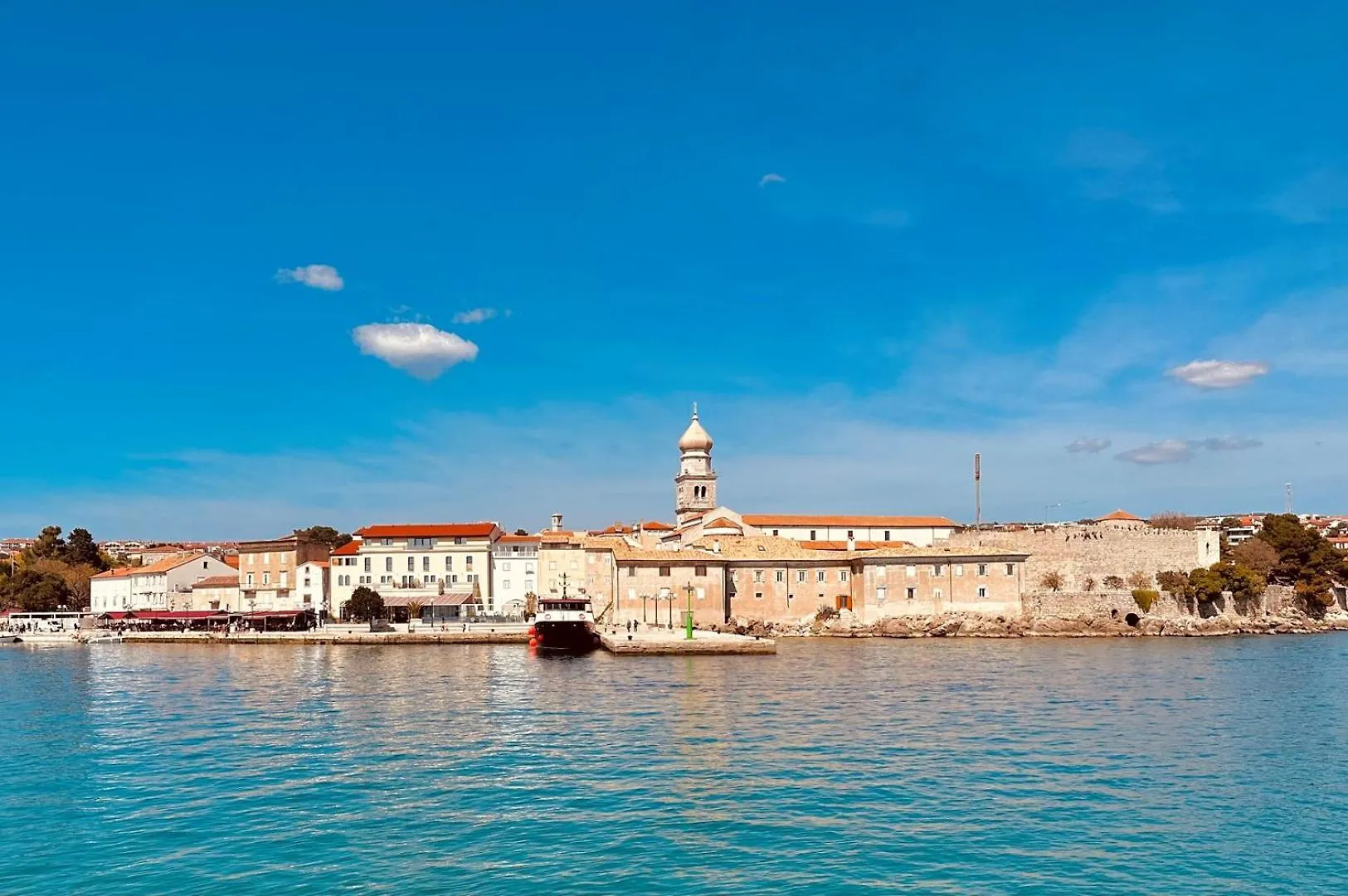 Lovely Apartment Vinko In Krk Town